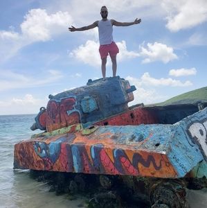 Meet your Posher, Marcos